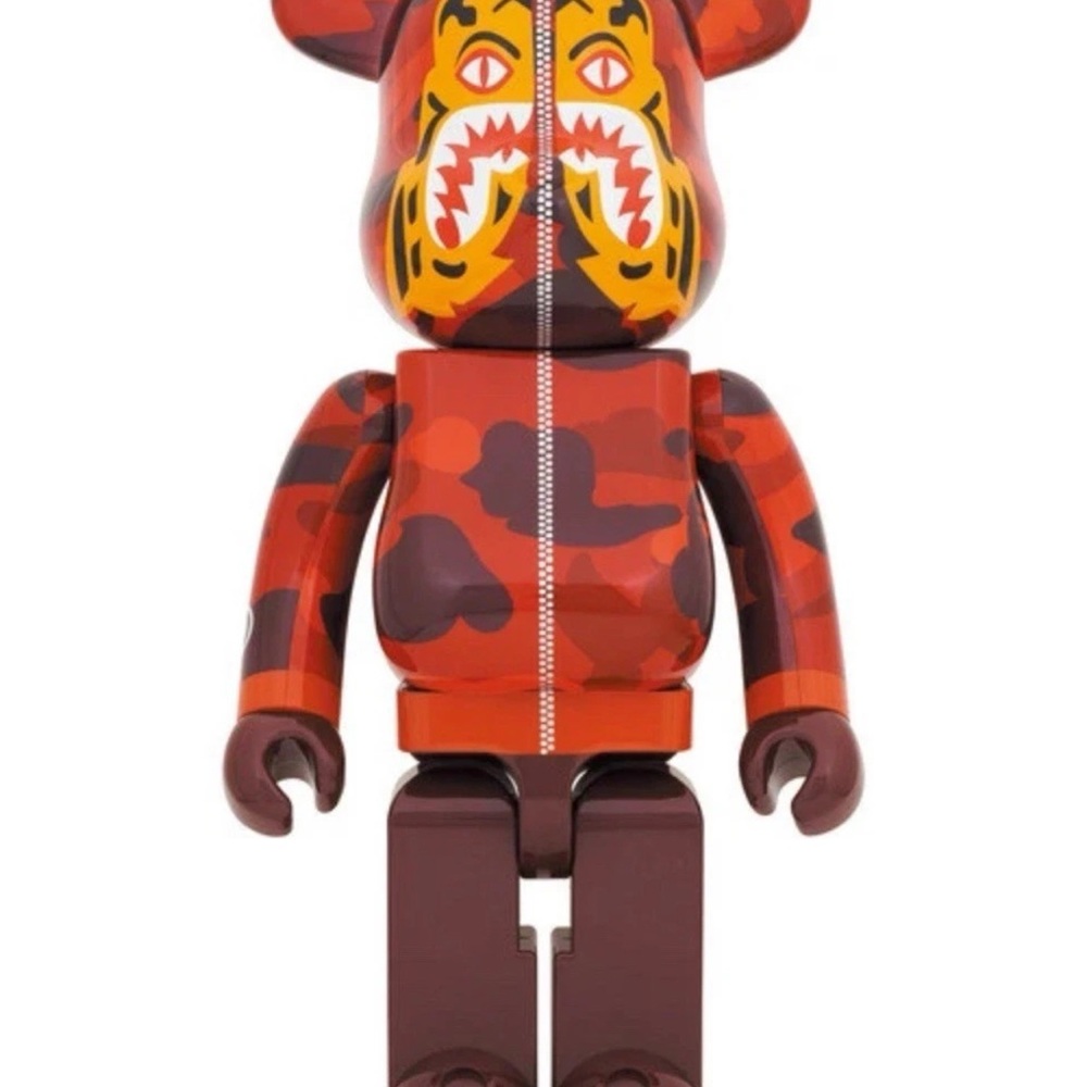 Bape ( A Bathing Ape) Bearbrick 1000%